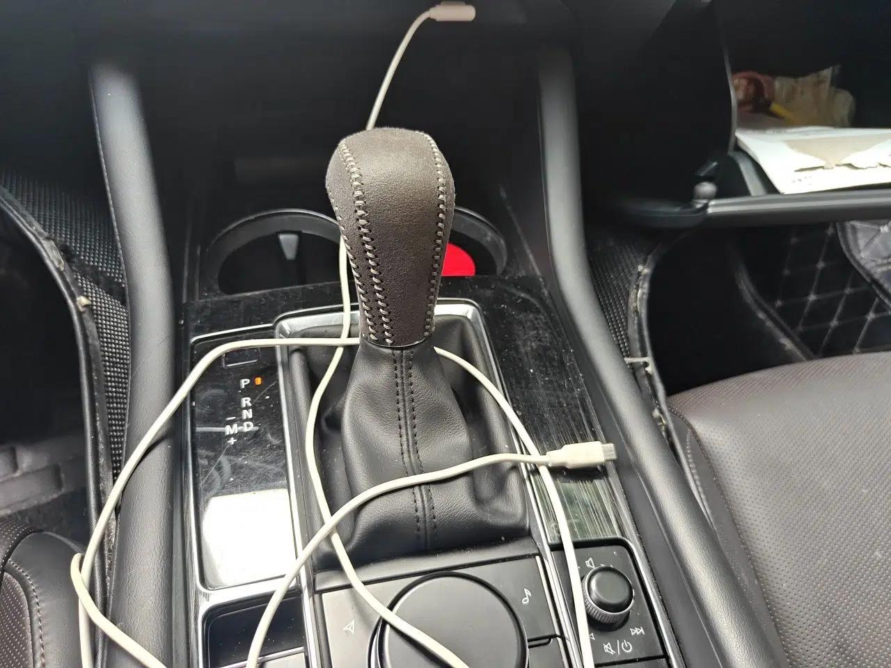 Mazda 3 Axela 2020 2.0L Automatic Zhiya Edition — миниатюра 14