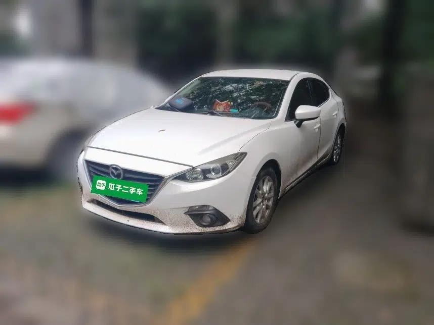 Mazda 3 Axela 2016 Sedan 1.5L Automatic Comfort Model — миниатюра 1