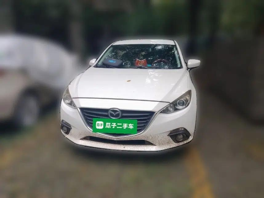 Mazda 3 Axela 2016 Sedan 1.5L Automatic Comfort Model — миниатюра 2