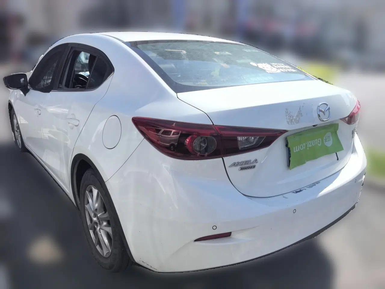 Mazda 3 Axela 2017 Sedan 1.5L Automatic Luxury Model Emission Standard China V — миниатюра 4