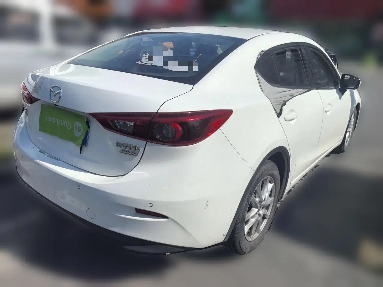 Mazda 3 Axela 2017 Sedan 1.5L Automatic Luxury Model Emission Standard China V — миниатюра 6