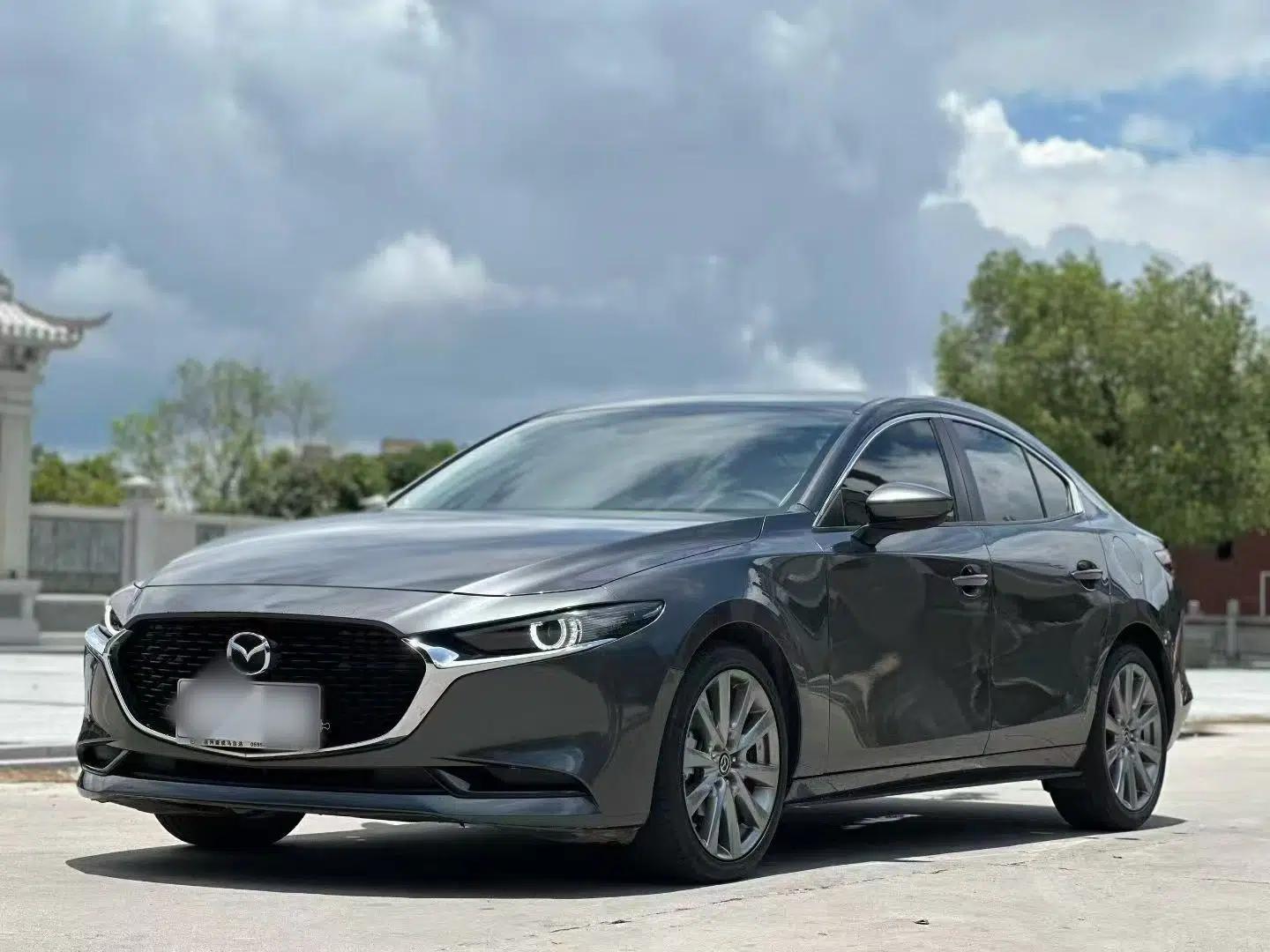 Mazda 3 Axela 2023 2.0L Automatic Zhiyao Edition — миниатюра 1