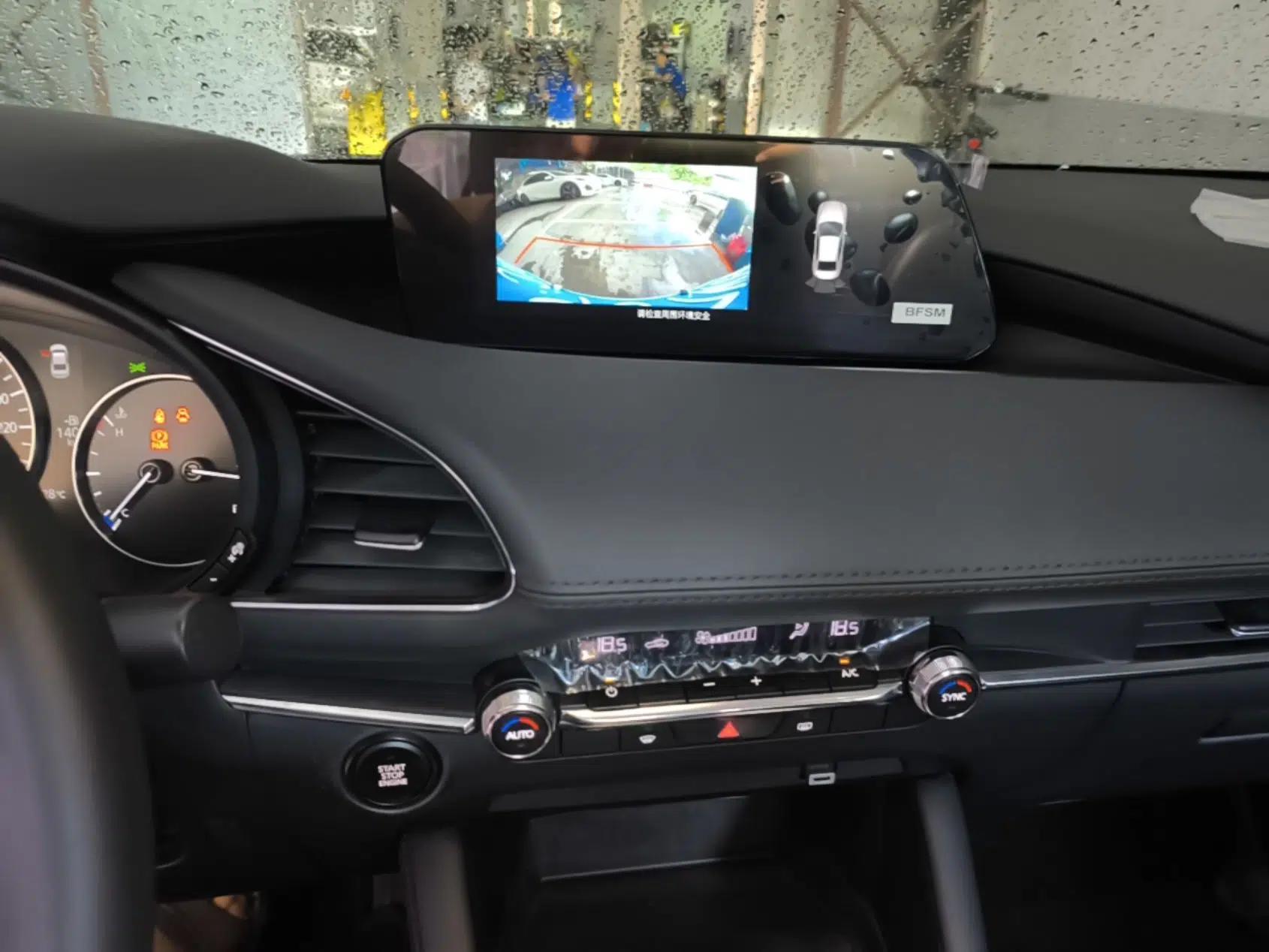 Mazda 3 Axela 2023 2.0L Automatic Zhiyao Edition — миниатюра 15