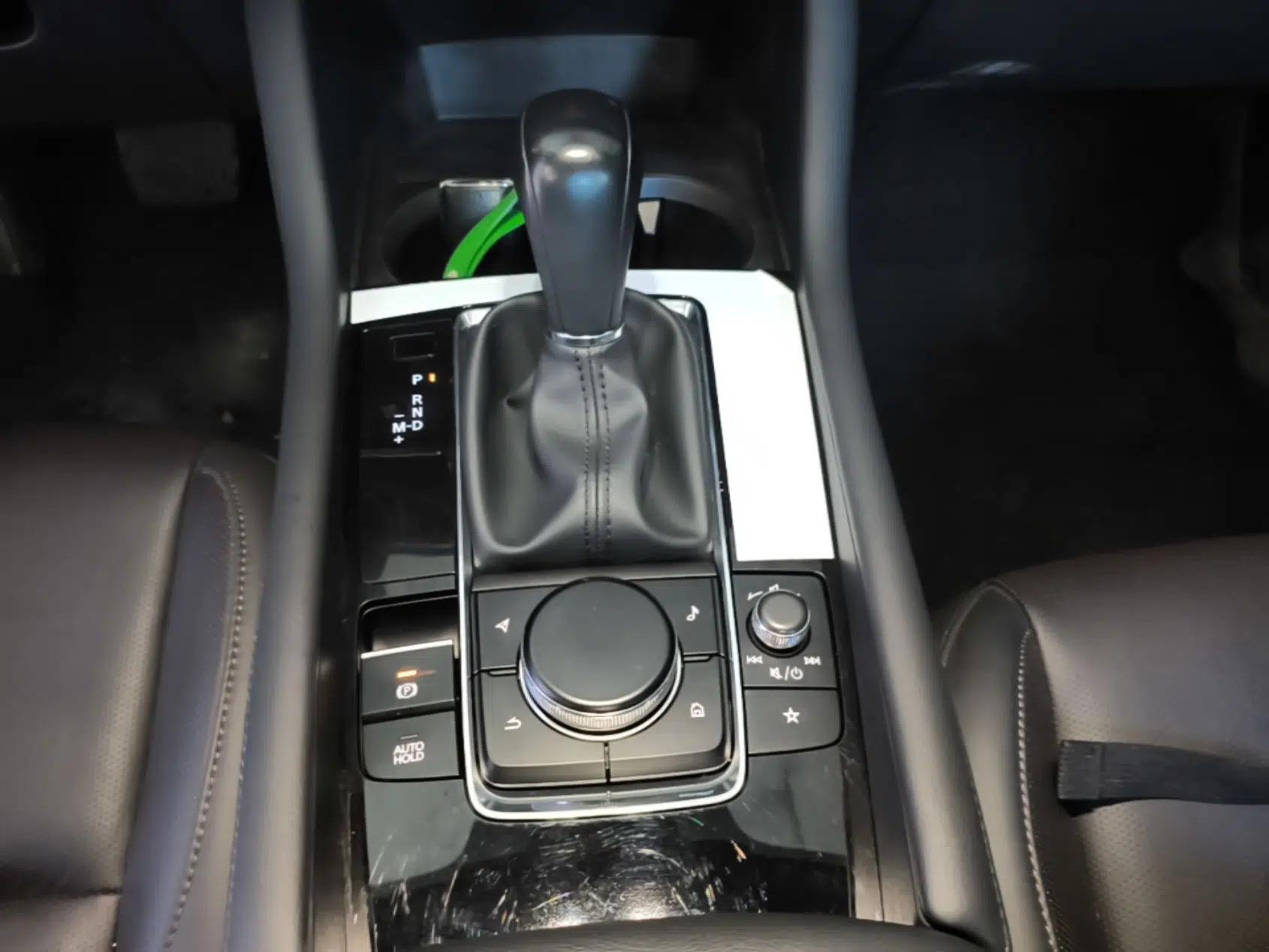 Mazda 3 Axela 2023 2.0L Automatic Zhiyao Edition — миниатюра 16