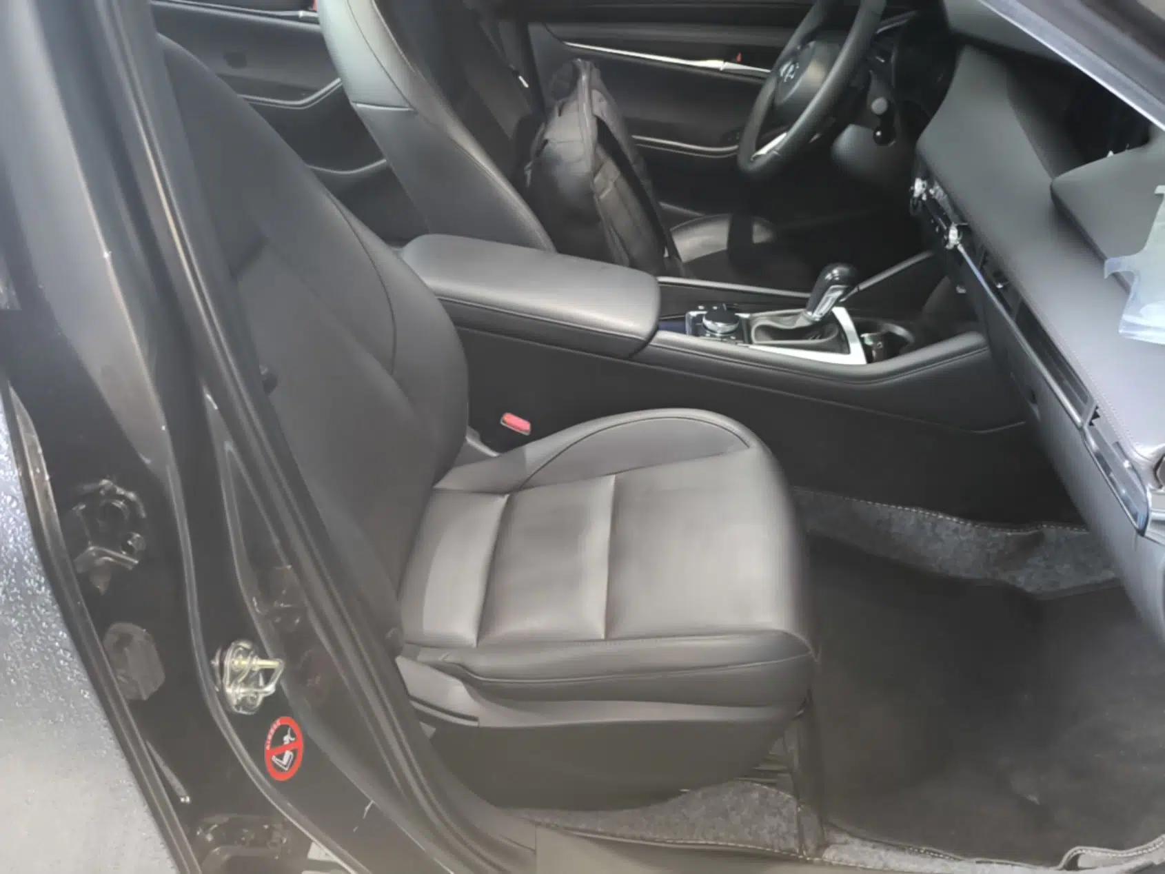 Mazda 3 Axela 2023 2.0L Automatic Zhiyao Edition — миниатюра 19