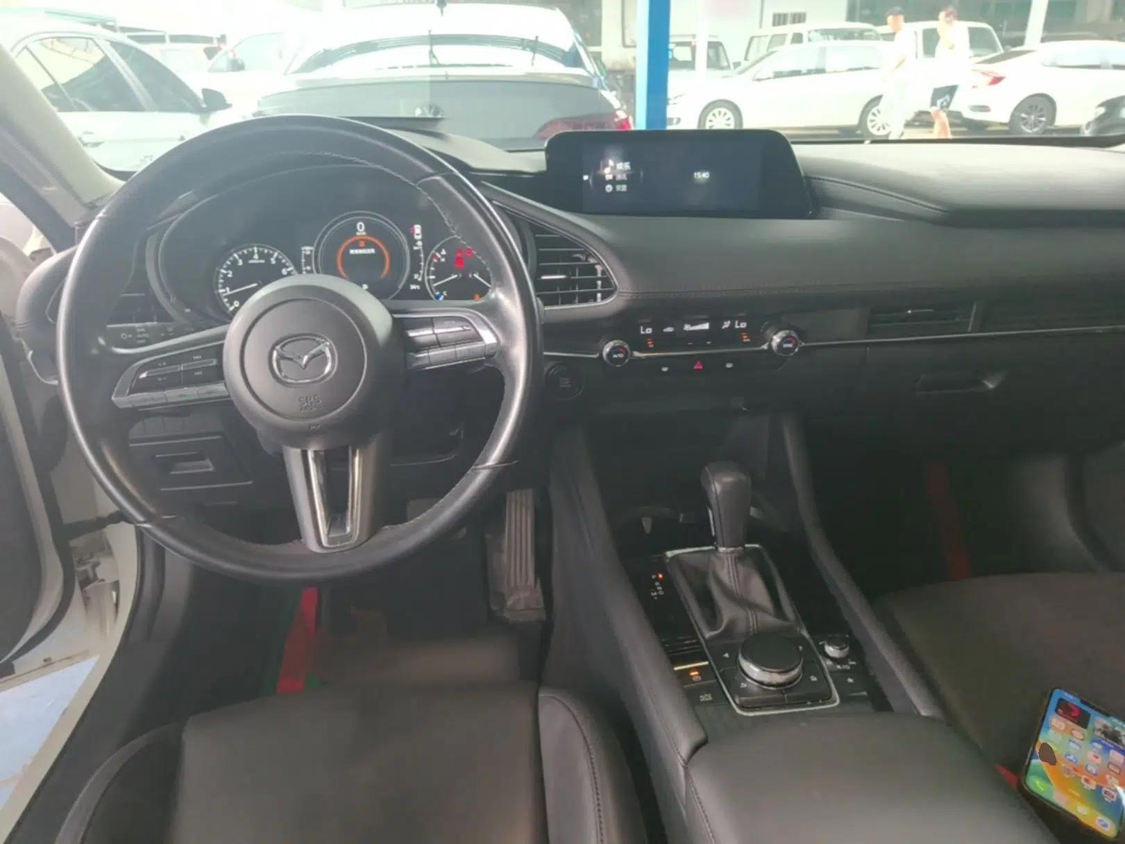 Mazda 3 Axela 2021 2.0L Automatic Zhiya Edition — миниатюра 12