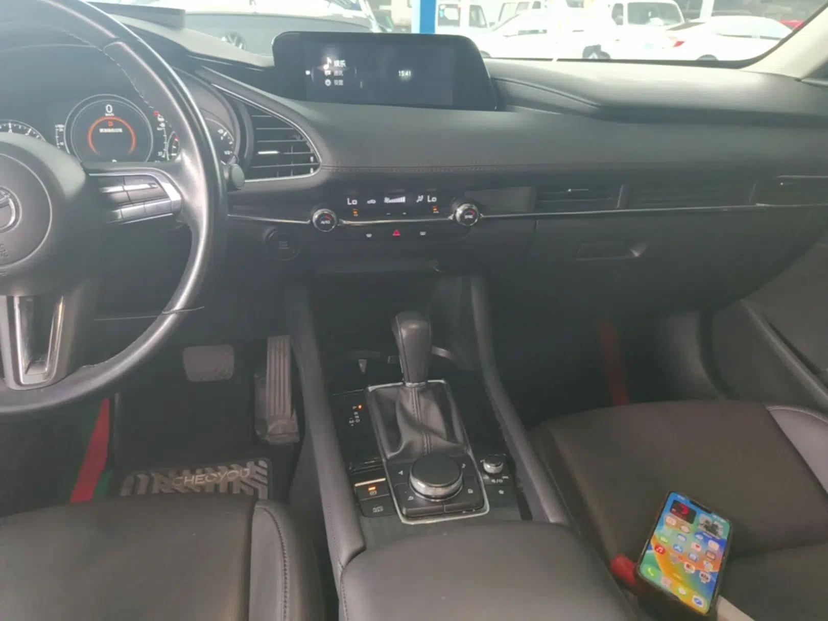 Mazda 3 Axela 2021 2.0L Automatic Zhiya Edition — миниатюра 15