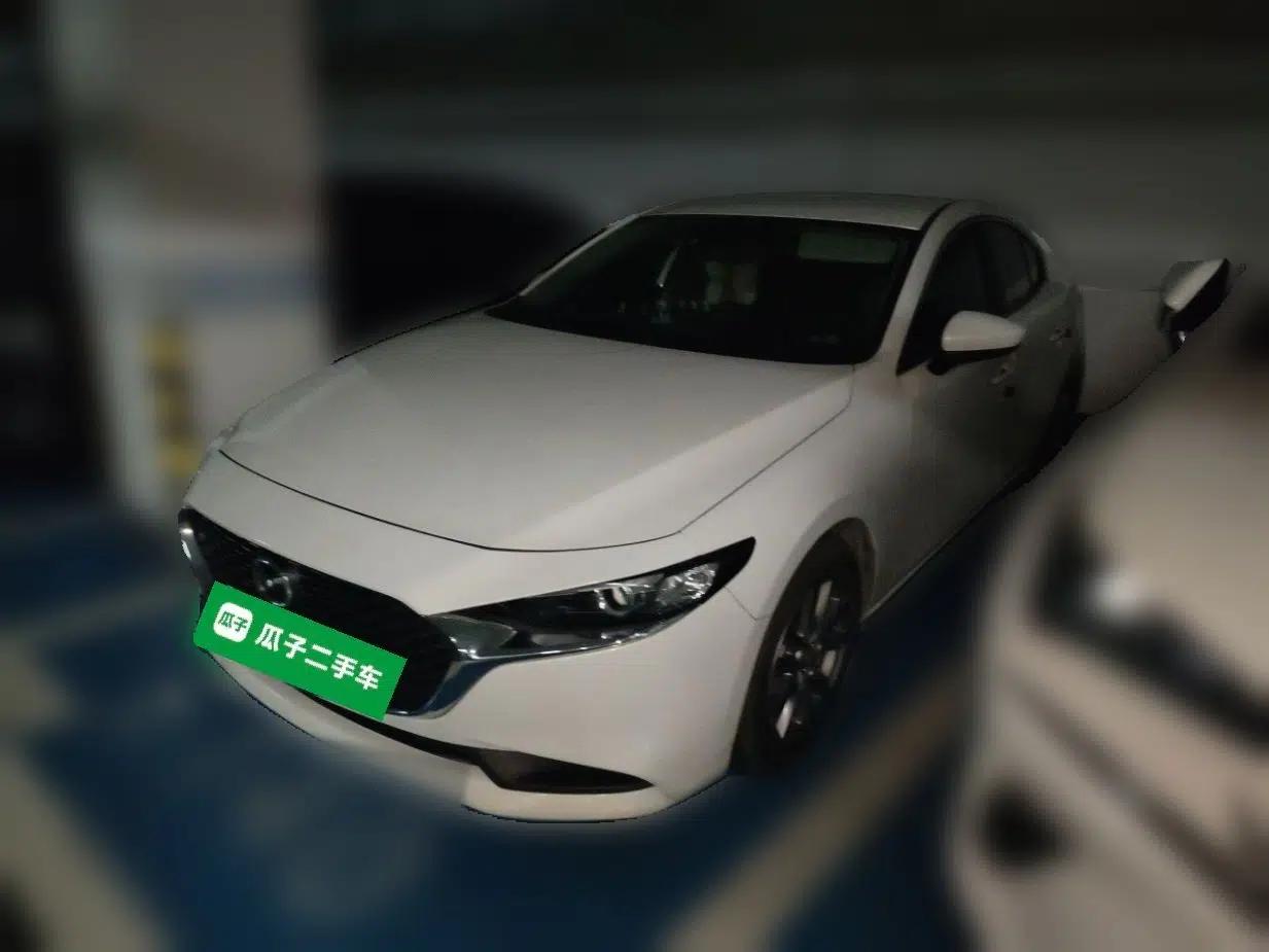 Mazda 3 Axela 2021 1.5L Automatic ZhiMei Edition — миниатюра 1