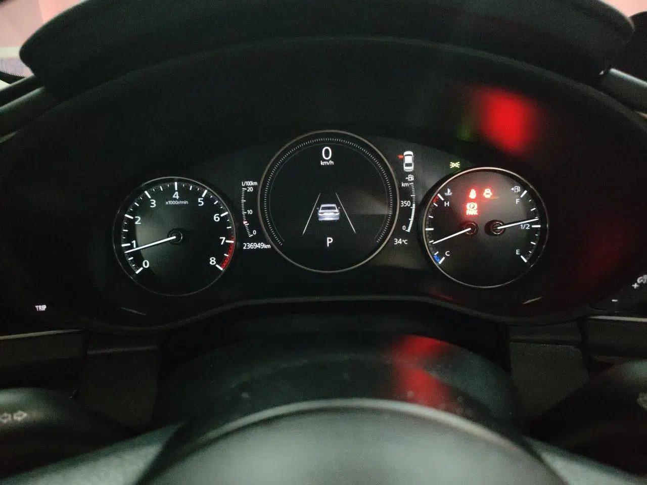 Mazda 3 Axela 2021 1.5L Automatic ZhiMei Edition — миниатюра 11