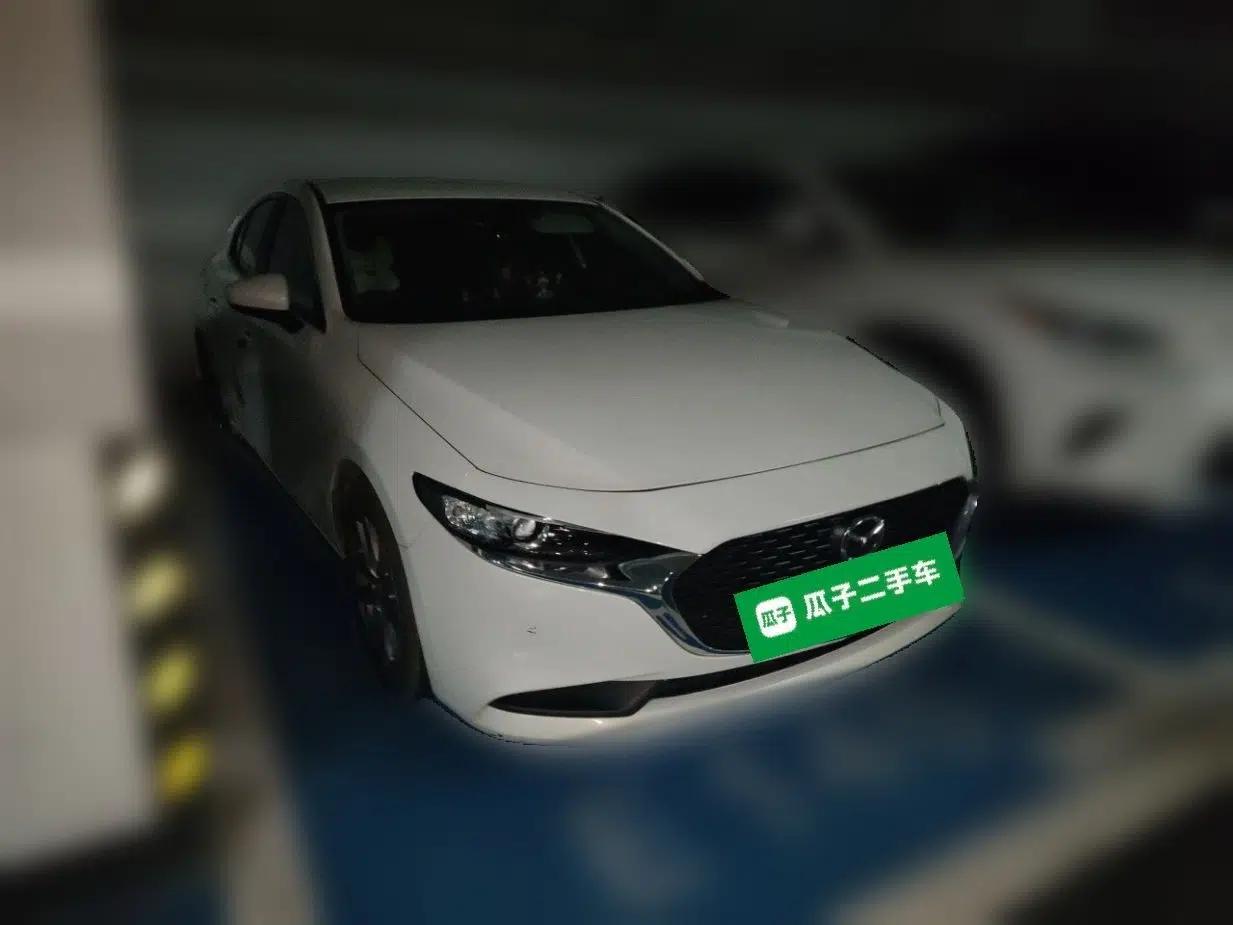 Mazda 3 Axela 2021 1.5L Automatic ZhiMei Edition — миниатюра 3