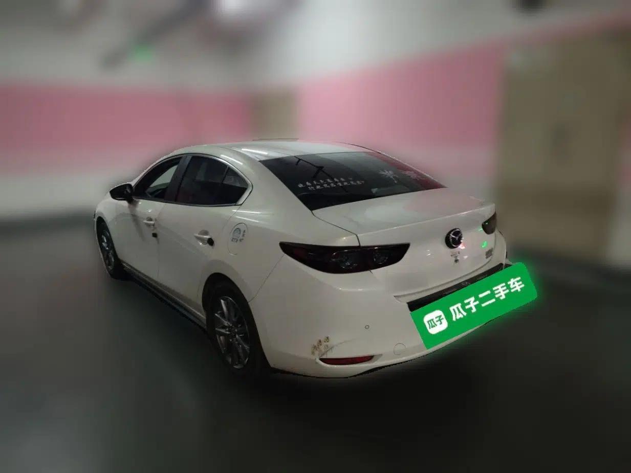 Mazda 3 Axela 2021 1.5L Automatic ZhiMei Edition — миниатюра 4