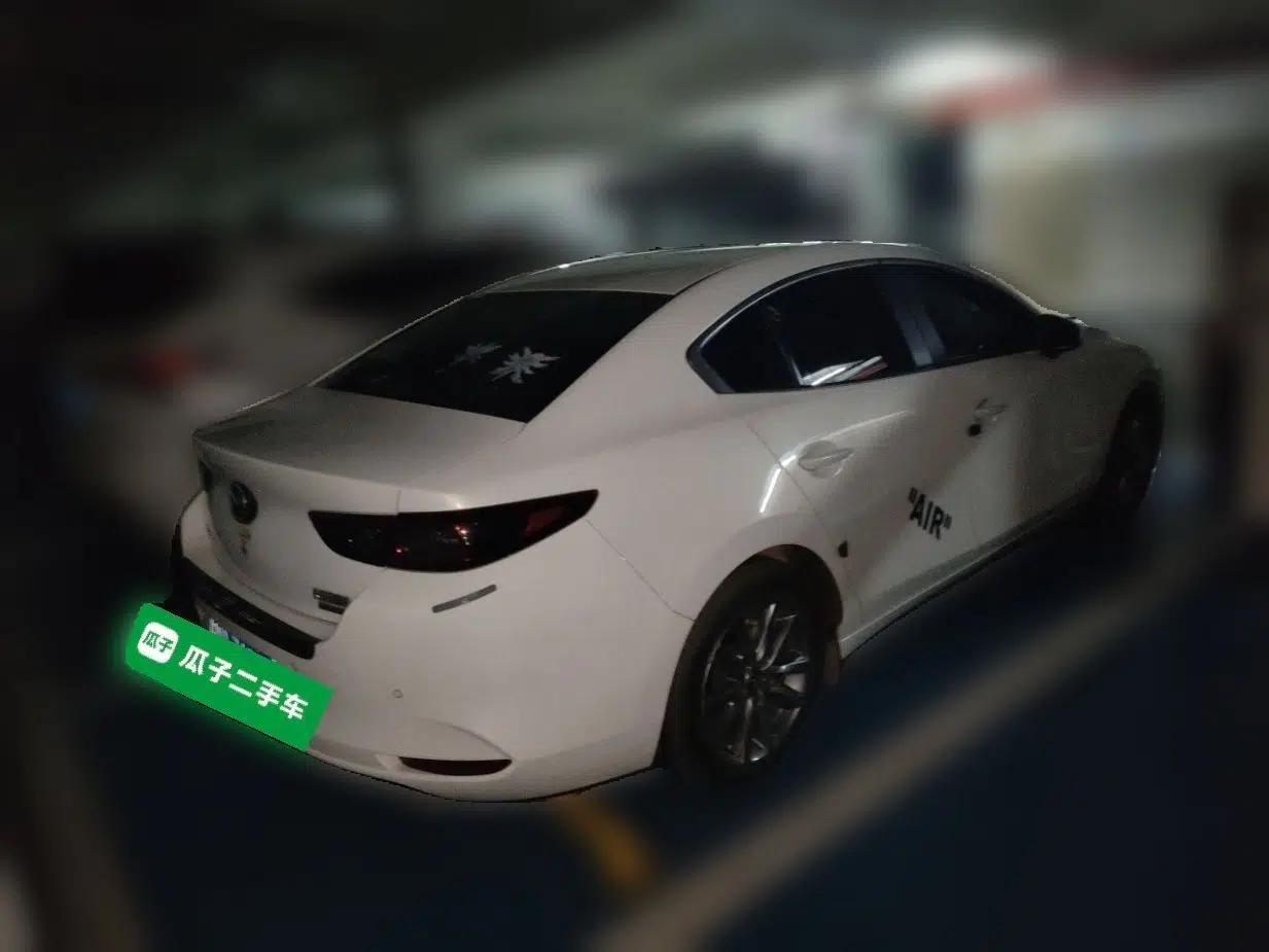 Mazda 3 Axela 2021 1.5L Automatic ZhiMei Edition — миниатюра 6