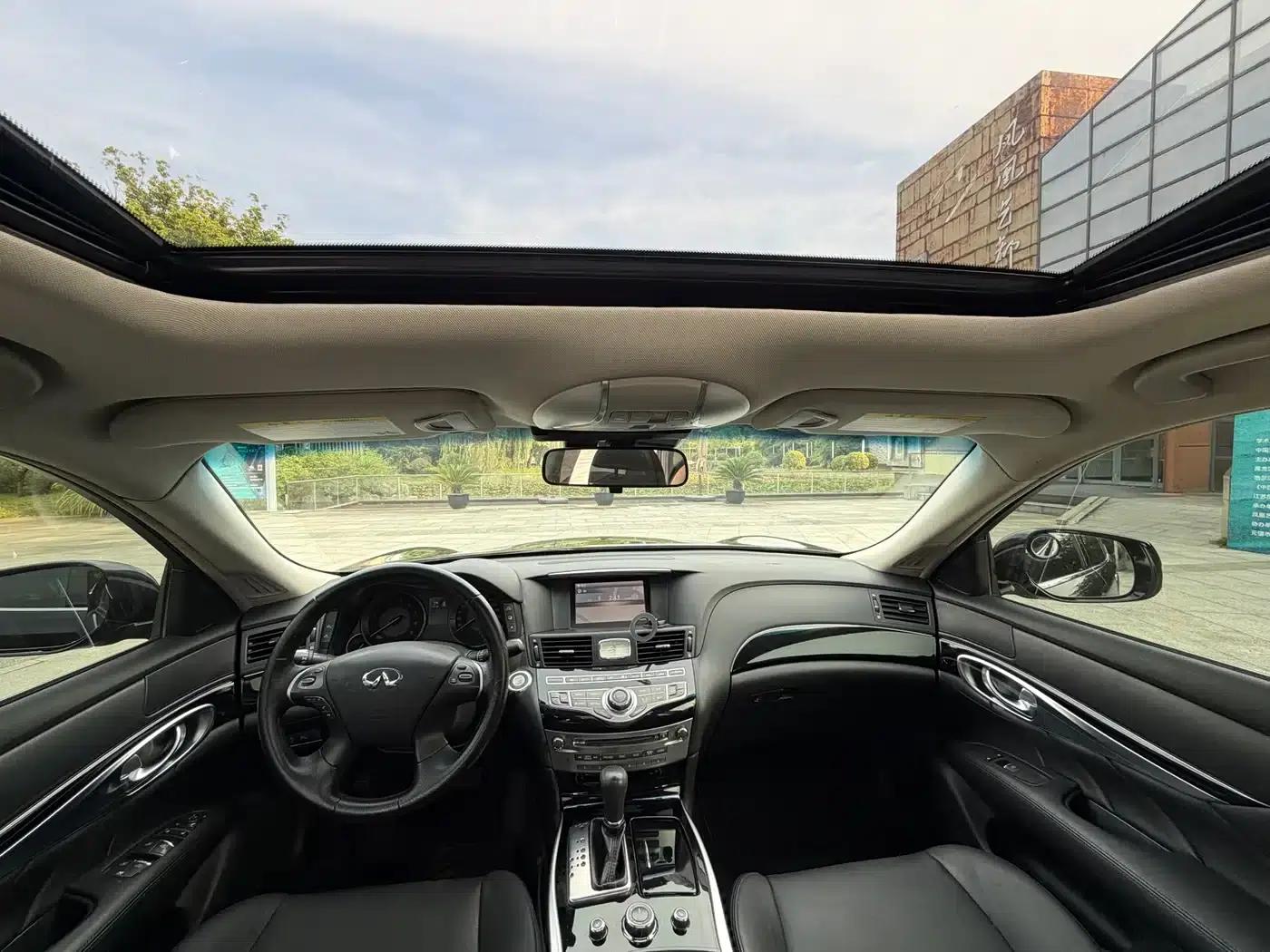 Infiniti Q70 2017 Q70L 2.5L Elite Edition — миниатюра 6