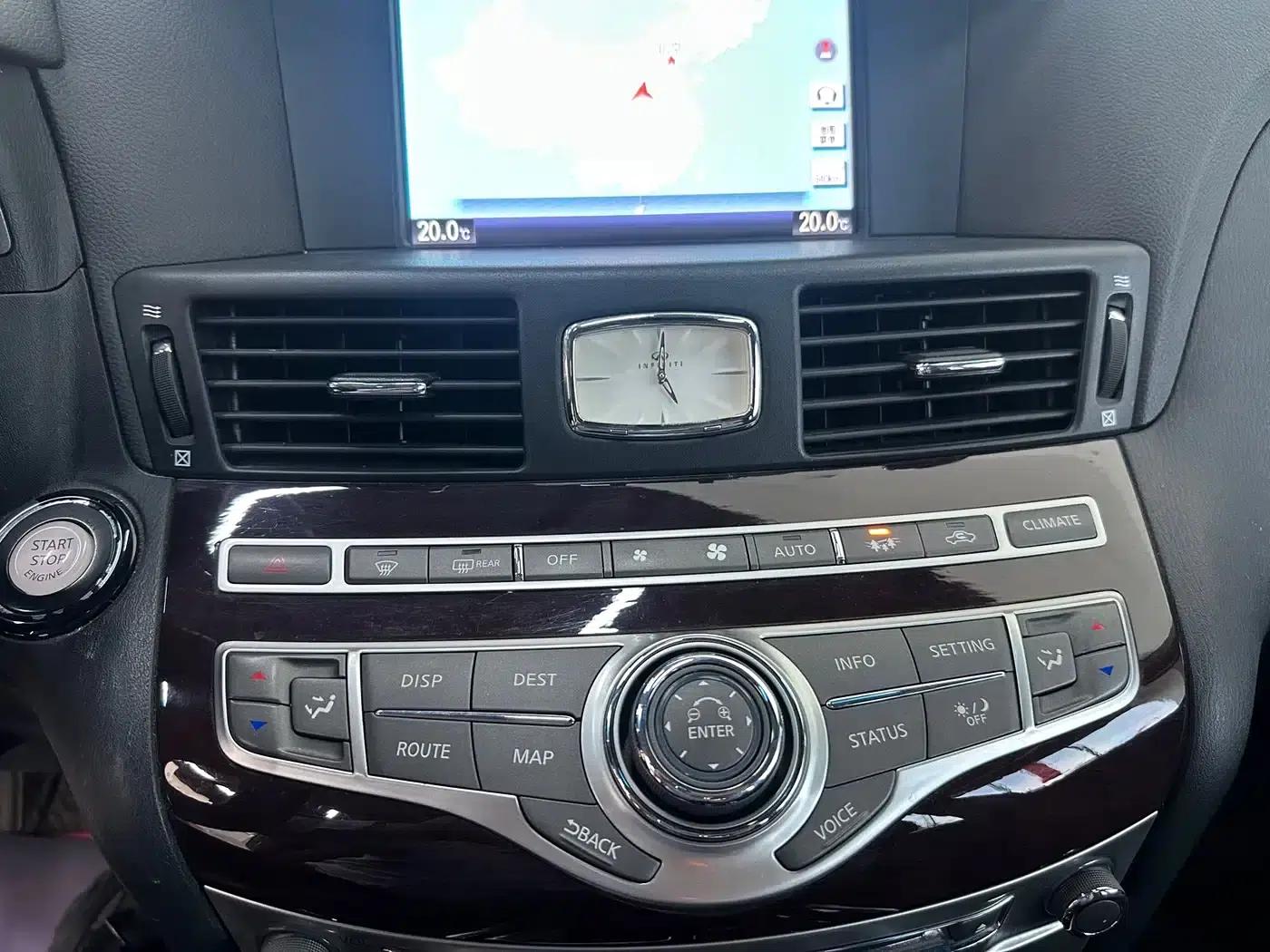 Infiniti Q70 2013 Q70L 2.5L Luxury Edition — миниатюра 11