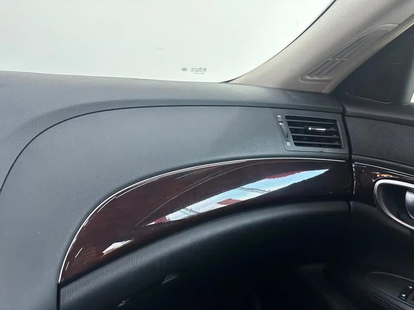 Infiniti Q70 2013 Q70L 2.5L Luxury Edition — миниатюра 12