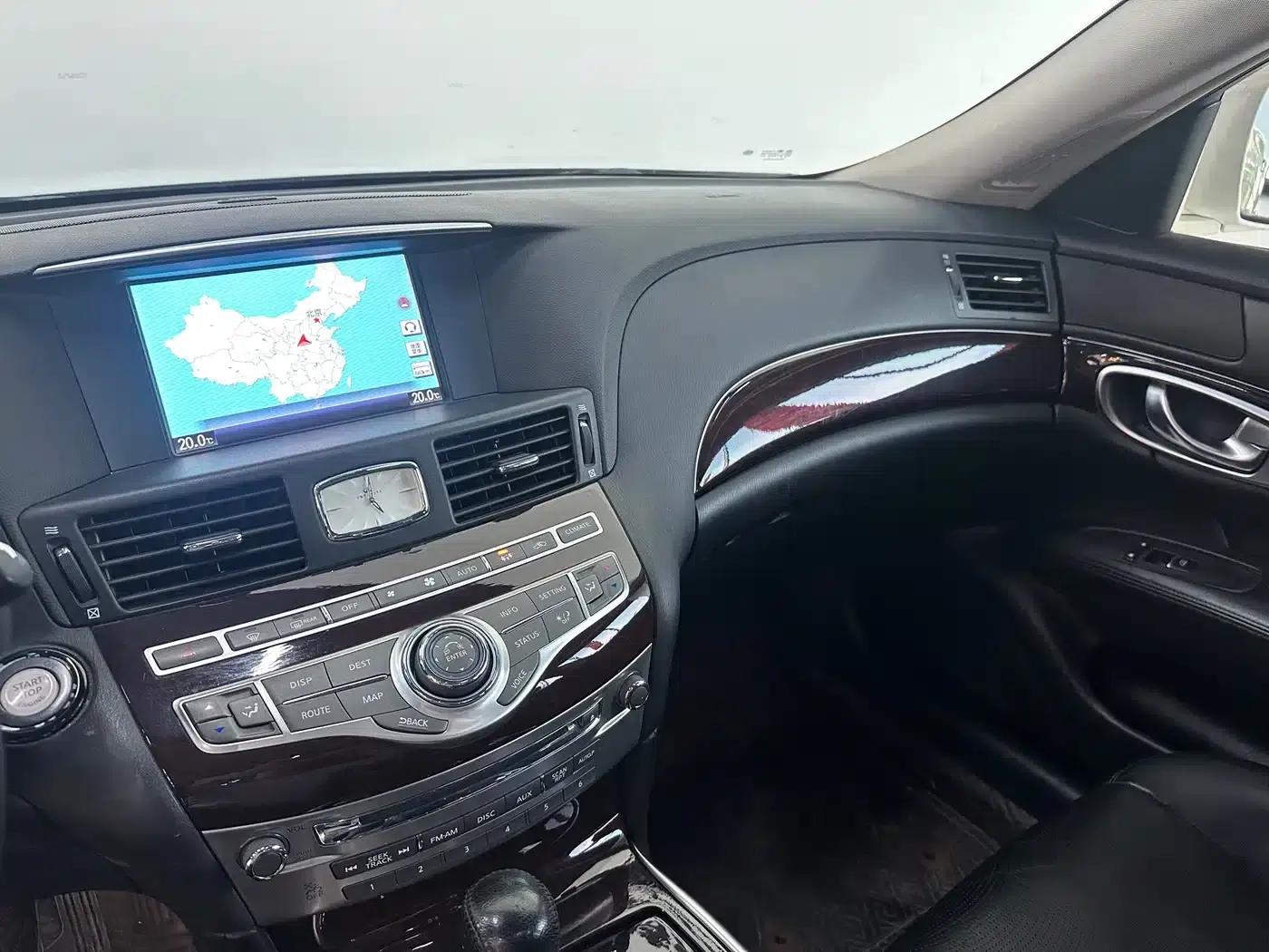 Infiniti Q70 2013 Q70L 2.5L Luxury Edition — миниатюра 14