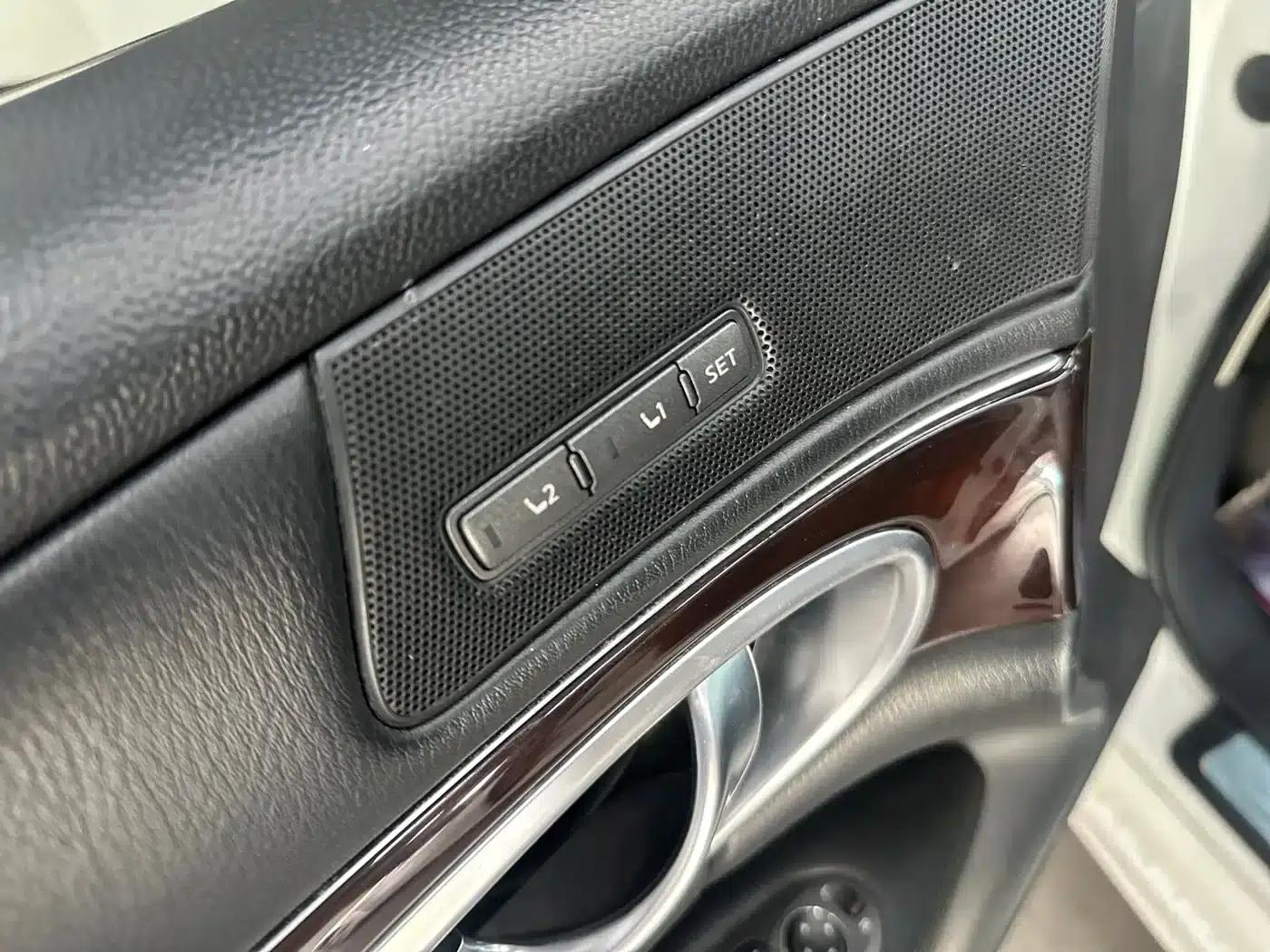 Infiniti Q70 2013 Q70L 2.5L Luxury Edition — миниатюра 6