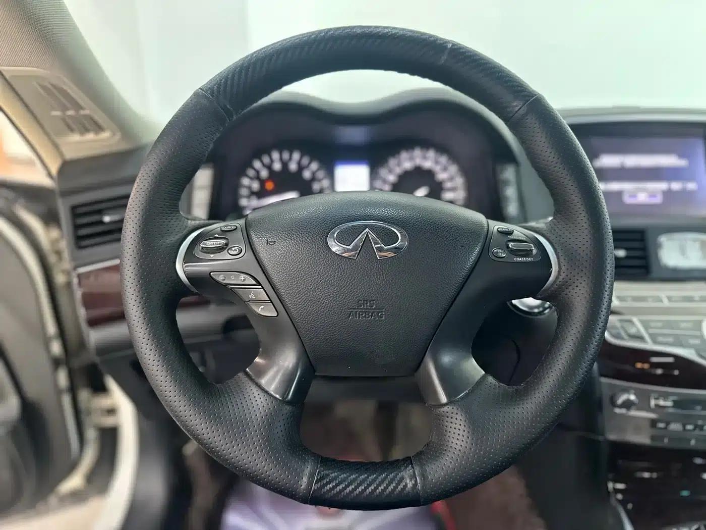 Infiniti Q70 2013 Q70L 2.5L Luxury Edition — миниатюра 8