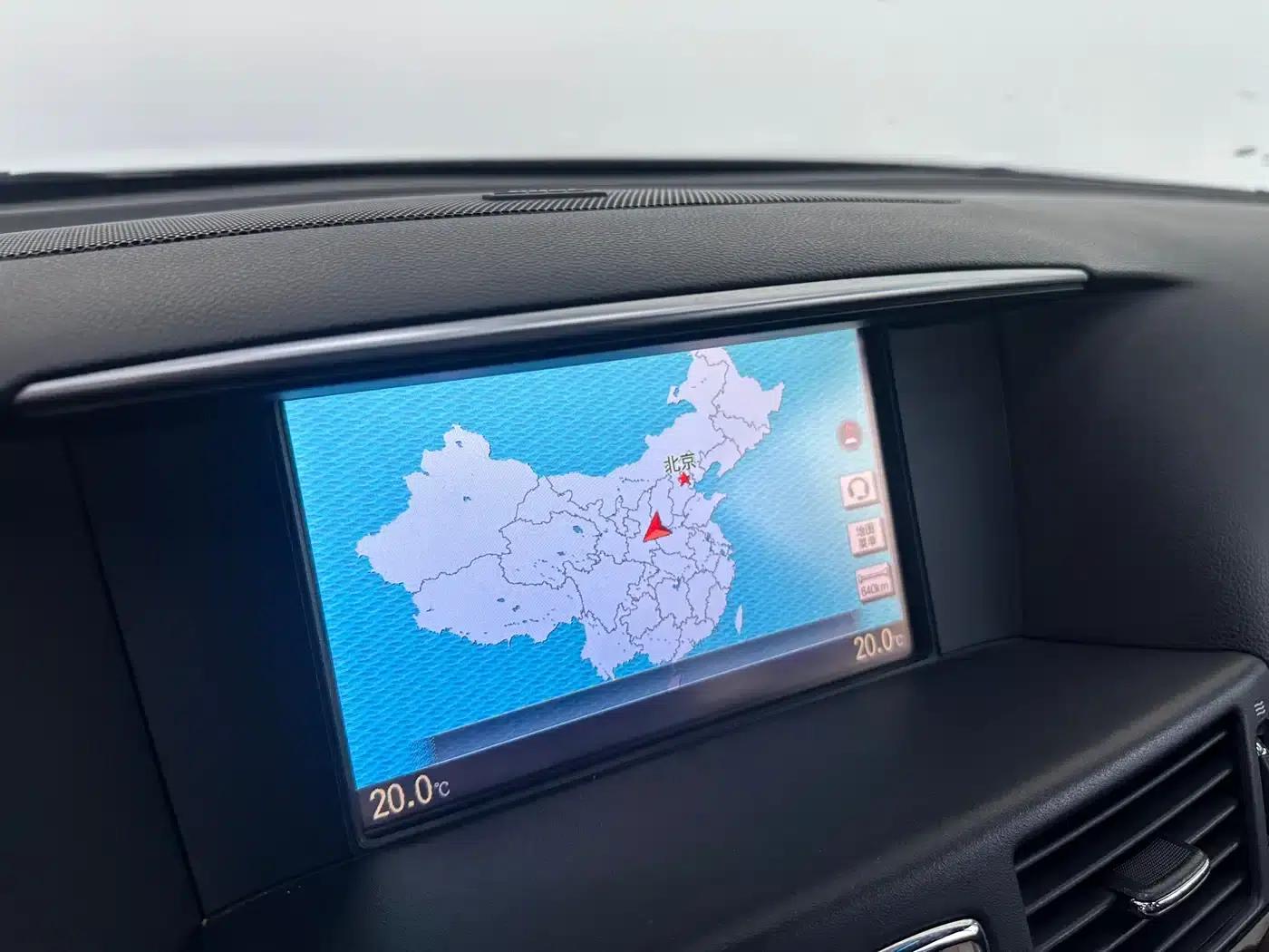 Infiniti Q70 2013 Q70L 2.5L Luxury Edition — миниатюра 9