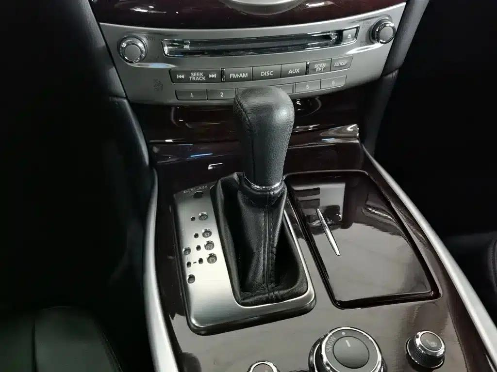Infiniti Q70 2019 Q70L 2.0T Enjoy Edition — миниатюра 13