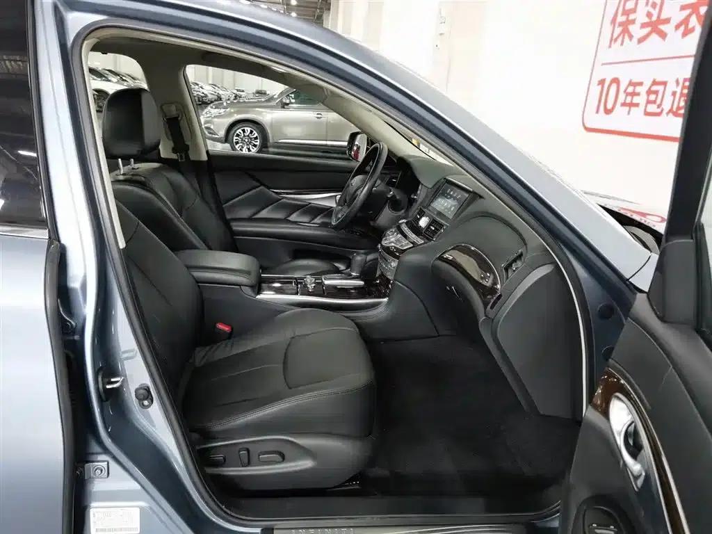 Infiniti Q70 2019 Q70L 2.0T Enjoy Edition — миниатюра 23