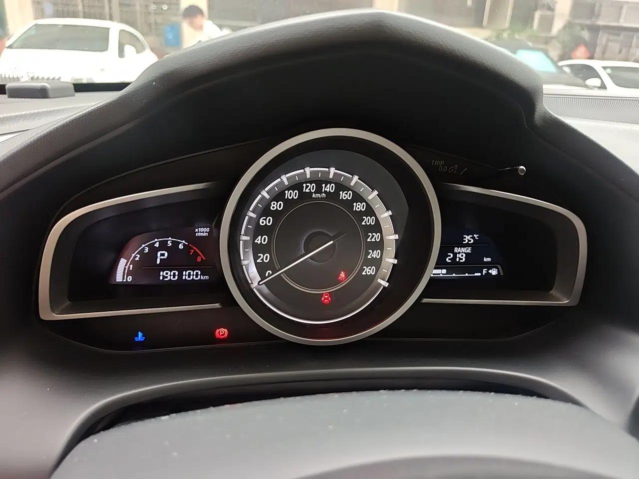 Mazda CX-4 2016 2.0L Automatic 2WD Blue Sky Dynamic Leather Edition — миниатюра 11