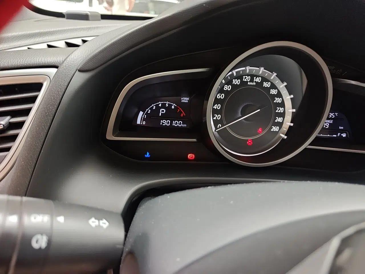Mazda CX-4 2016 2.0L Automatic 2WD Blue Sky Dynamic Leather Edition — миниатюра 12