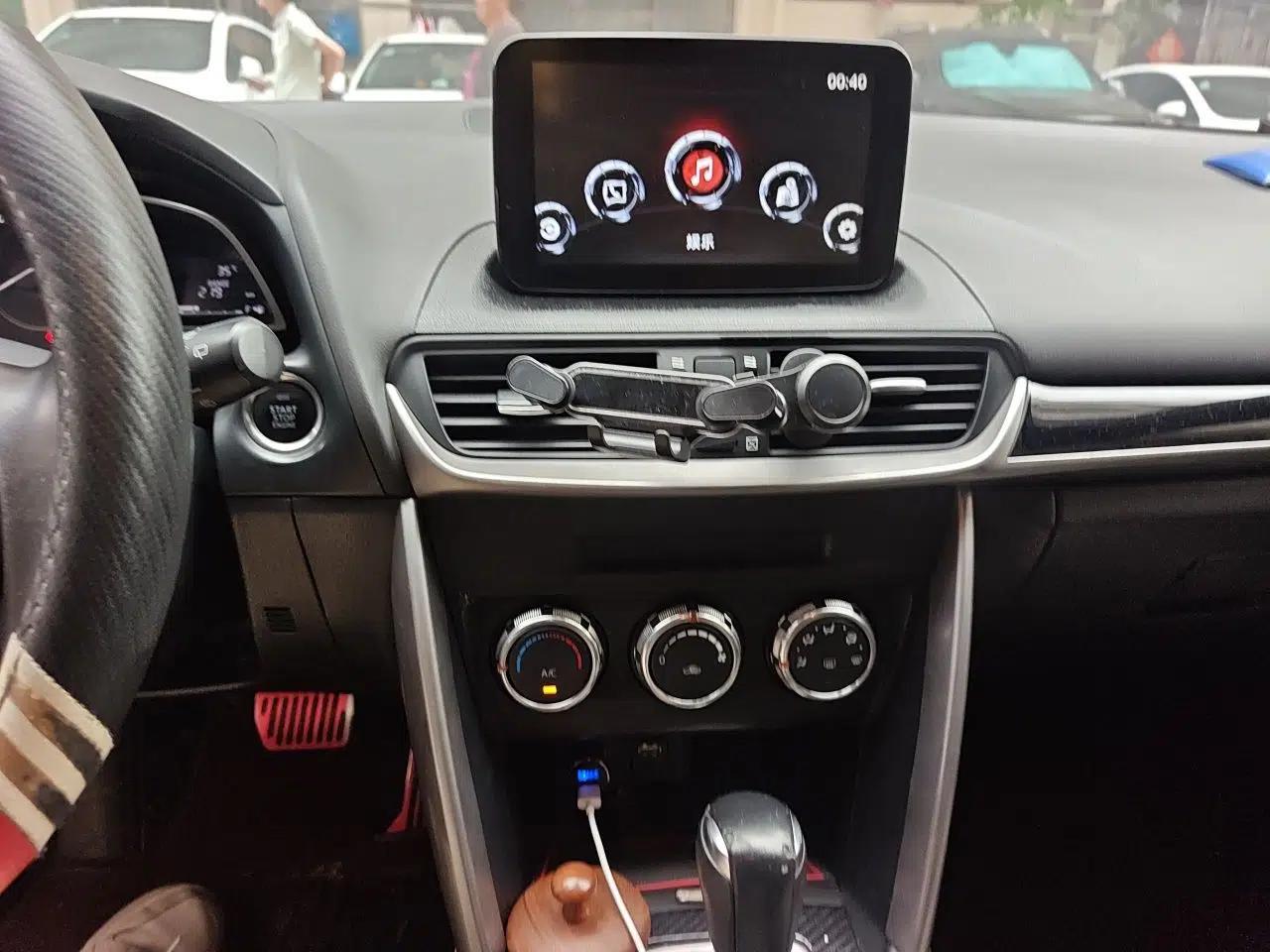 Mazda CX-4 2016 2.0L Automatic 2WD Blue Sky Dynamic Leather Edition — миниатюра 13