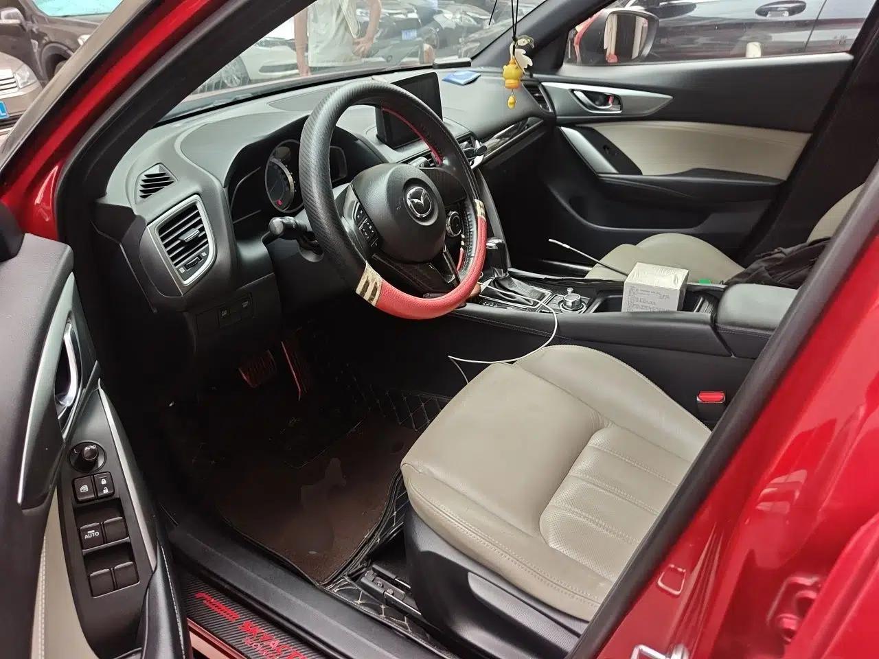 Mazda CX-4 2016 2.0L Automatic 2WD Blue Sky Dynamic Leather Edition — миниатюра 16