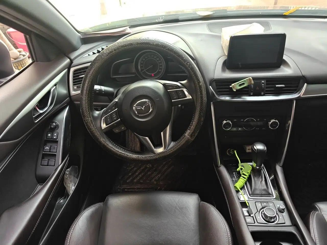 Mazda CX-4 2016 2.0L Automatic 2WD Blue Sky Luxury Edition — миниатюра 10