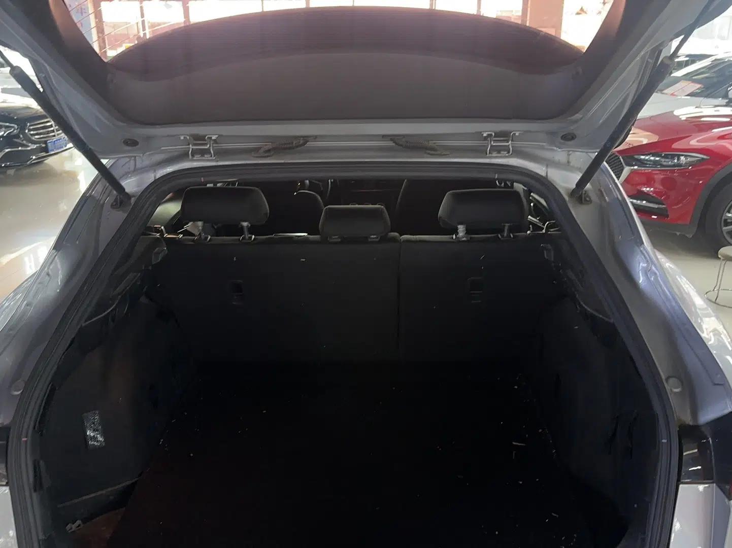 Mazda CX-4 2020 2.0L Automatic Two-Wheel Drive Blue Sky Dynamic Edition — миниатюра 16
