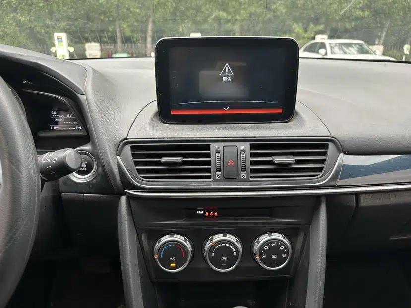 Mazda CX-4 2020 2.0L Automatic Two-Wheel Drive Blue Sky Dynamic Edition — миниатюра 18