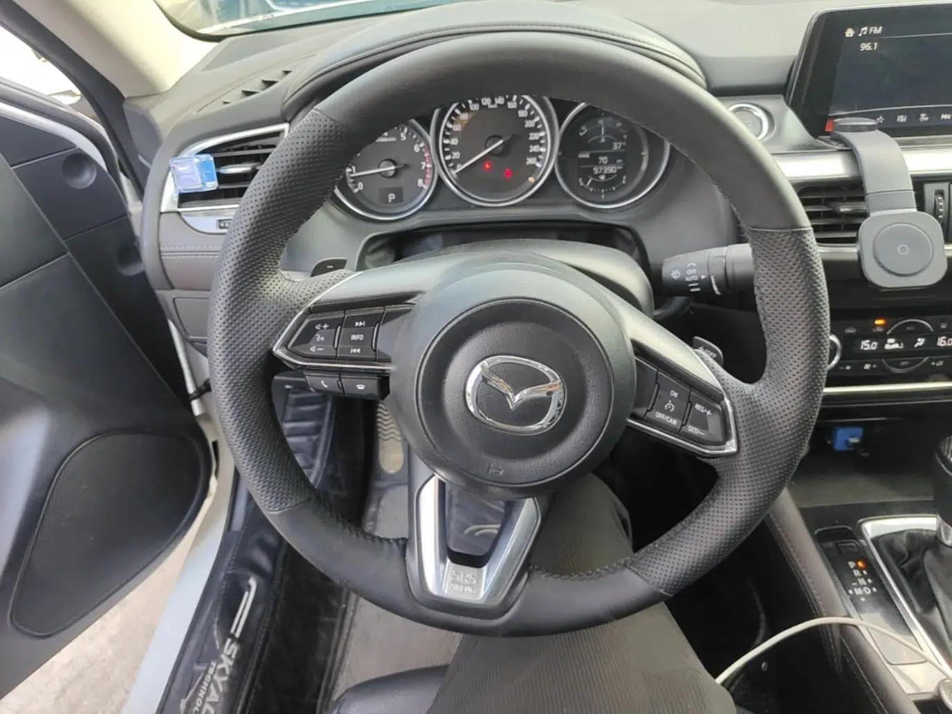 Mazda Atenza 2018 2.5L Skyactiv Sport Version China V Standard — миниатюра 13