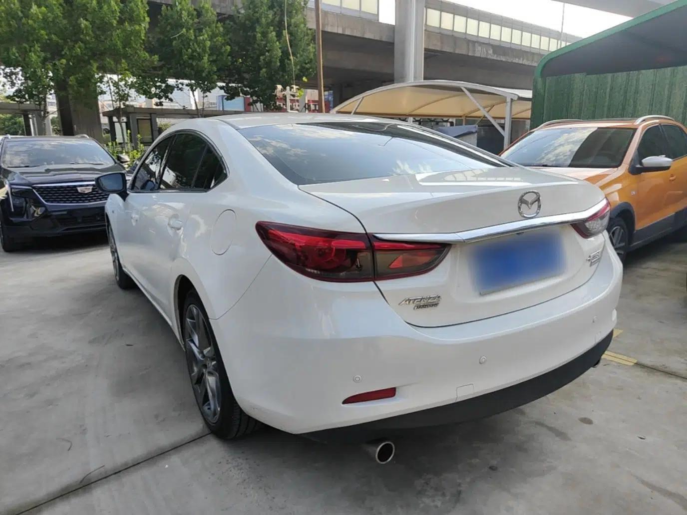 Mazda Atenza 2018 2.5L Skyactiv Sport Version China V Standard — миниатюра 4
