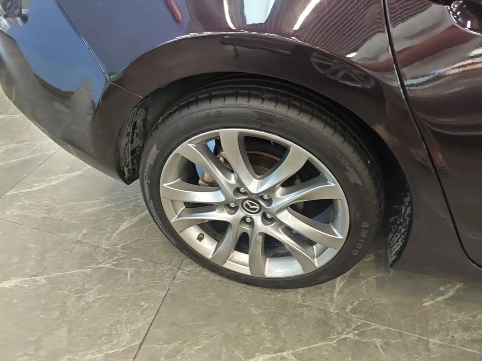 Mazda Atenza 2018 2.5L Skyactiv Sport Version China V Standard — миниатюра 11
