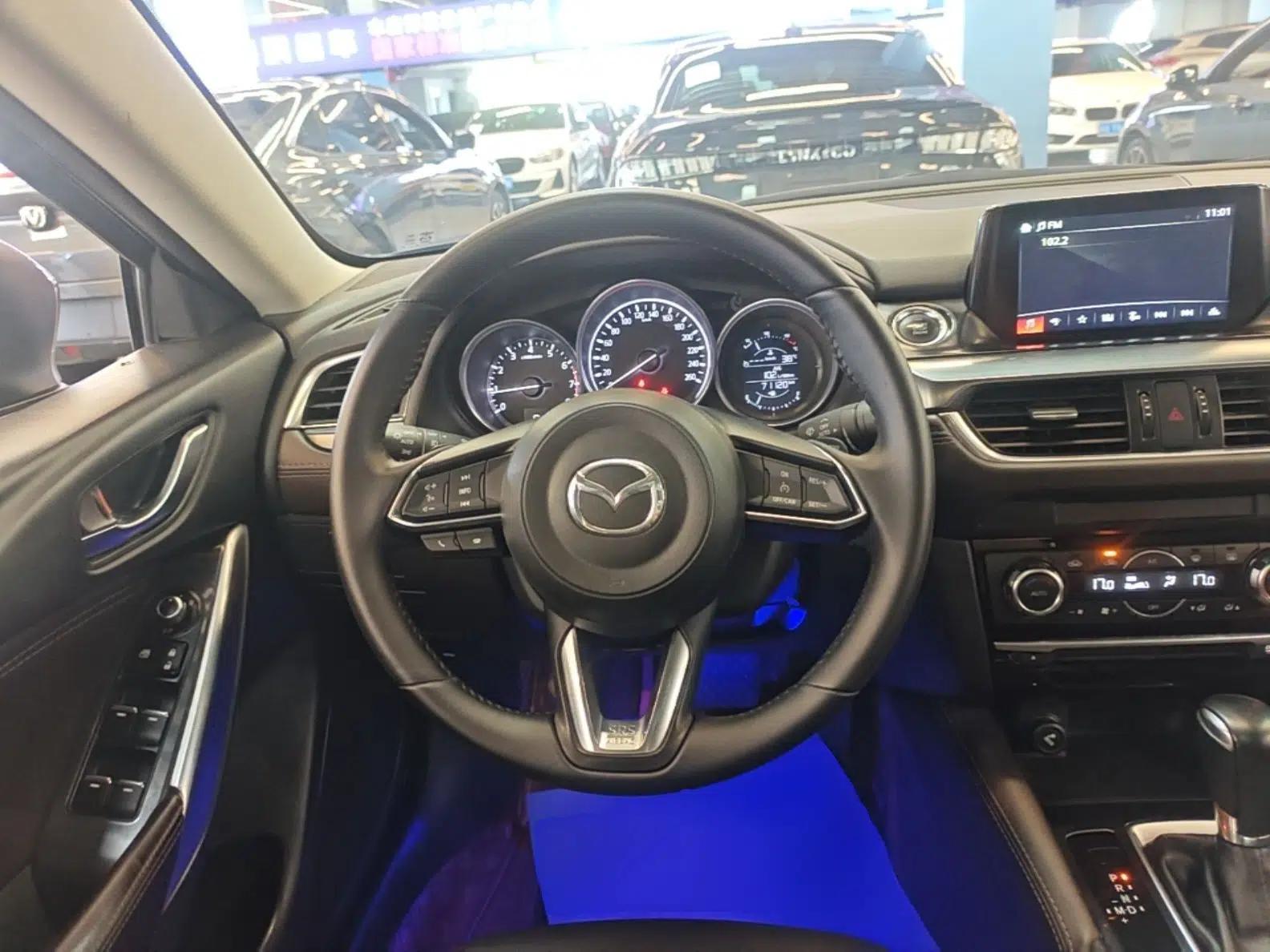 Mazda Atenza 2018 2.5L Skyactiv Sport Version China V Standard — миниатюра 13