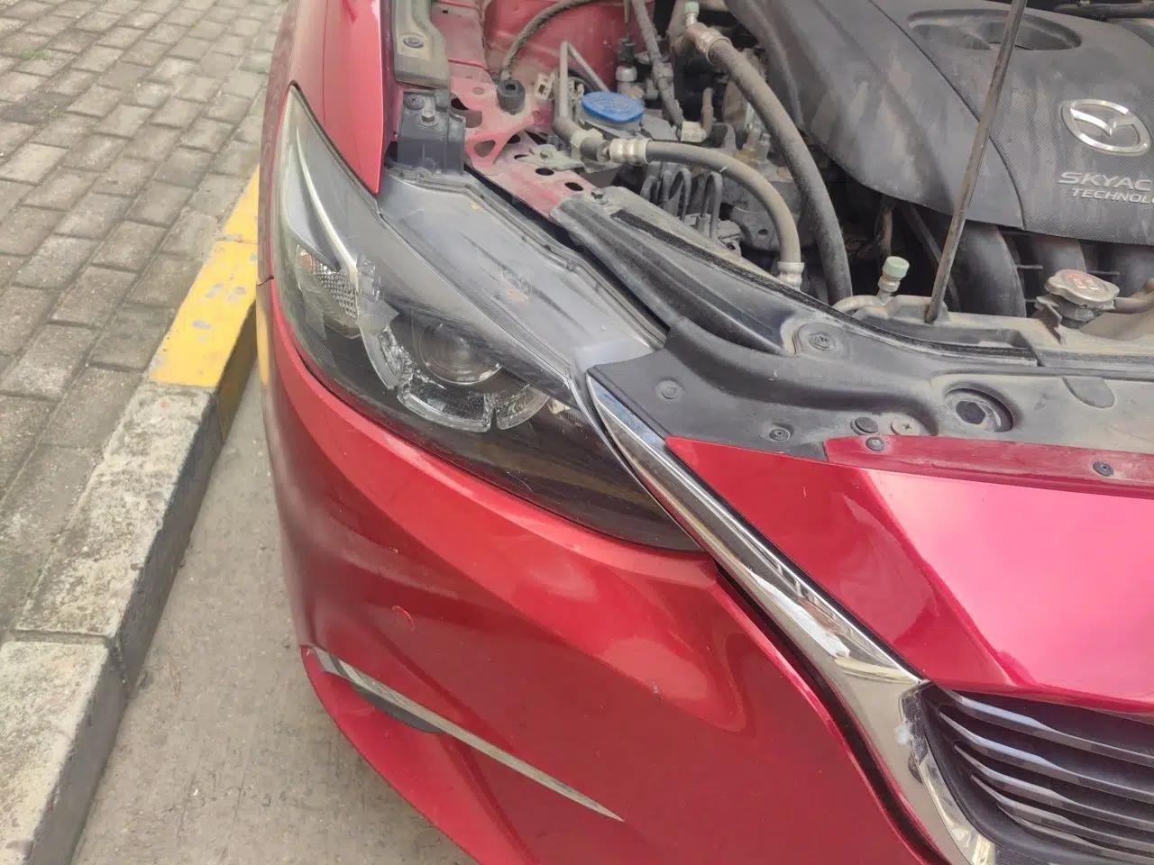 Mazda Atenza 2018 2.0L Blue Sky Luxury Edition China V Standard — миниатюра 7