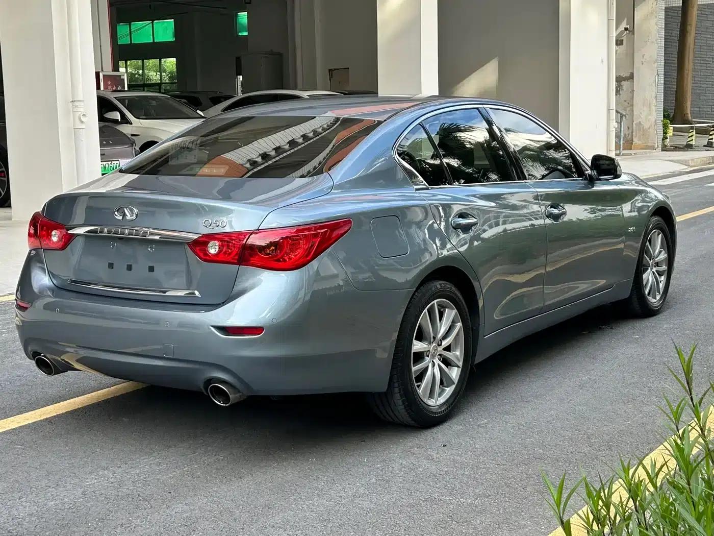 Infiniti Q50 2014 2.0T Luxury Edition — миниатюра 7