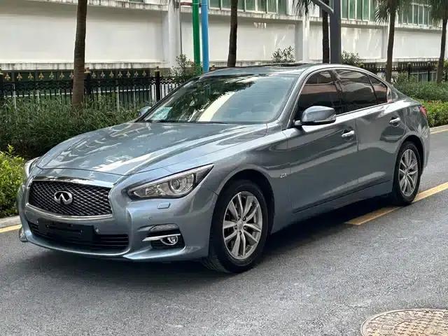 Infiniti Q50 2014 2.0T Luxury Edition