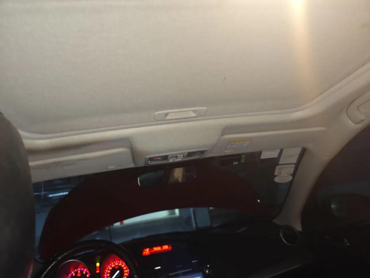 Mazda 3 2013 Hatchback 1.6L Automatic Elite Model — миниатюра 18