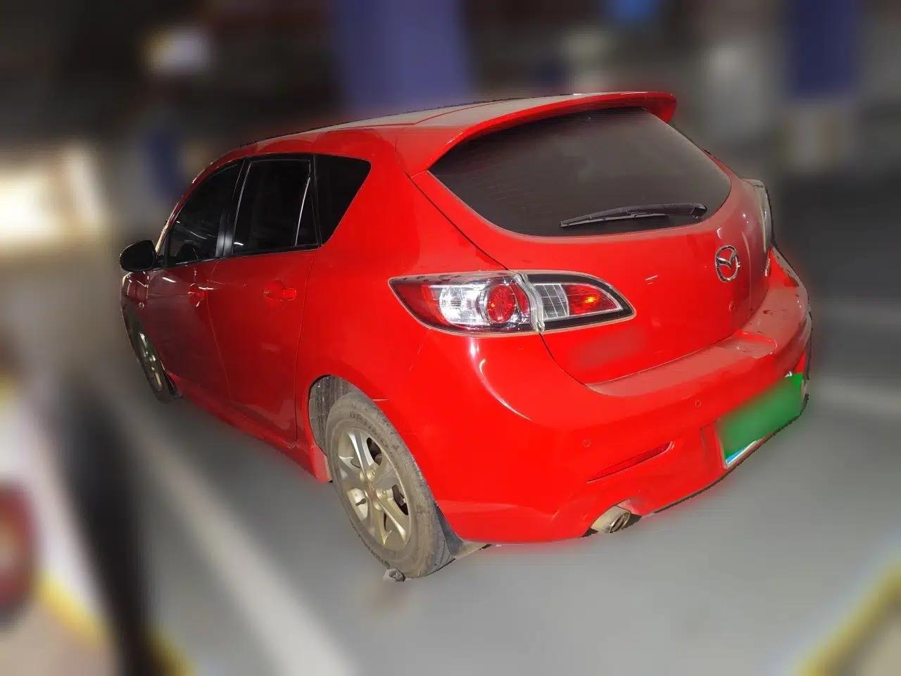 Mazda 3 2013 Hatchback 1.6L Automatic Elite Model — миниатюра 4