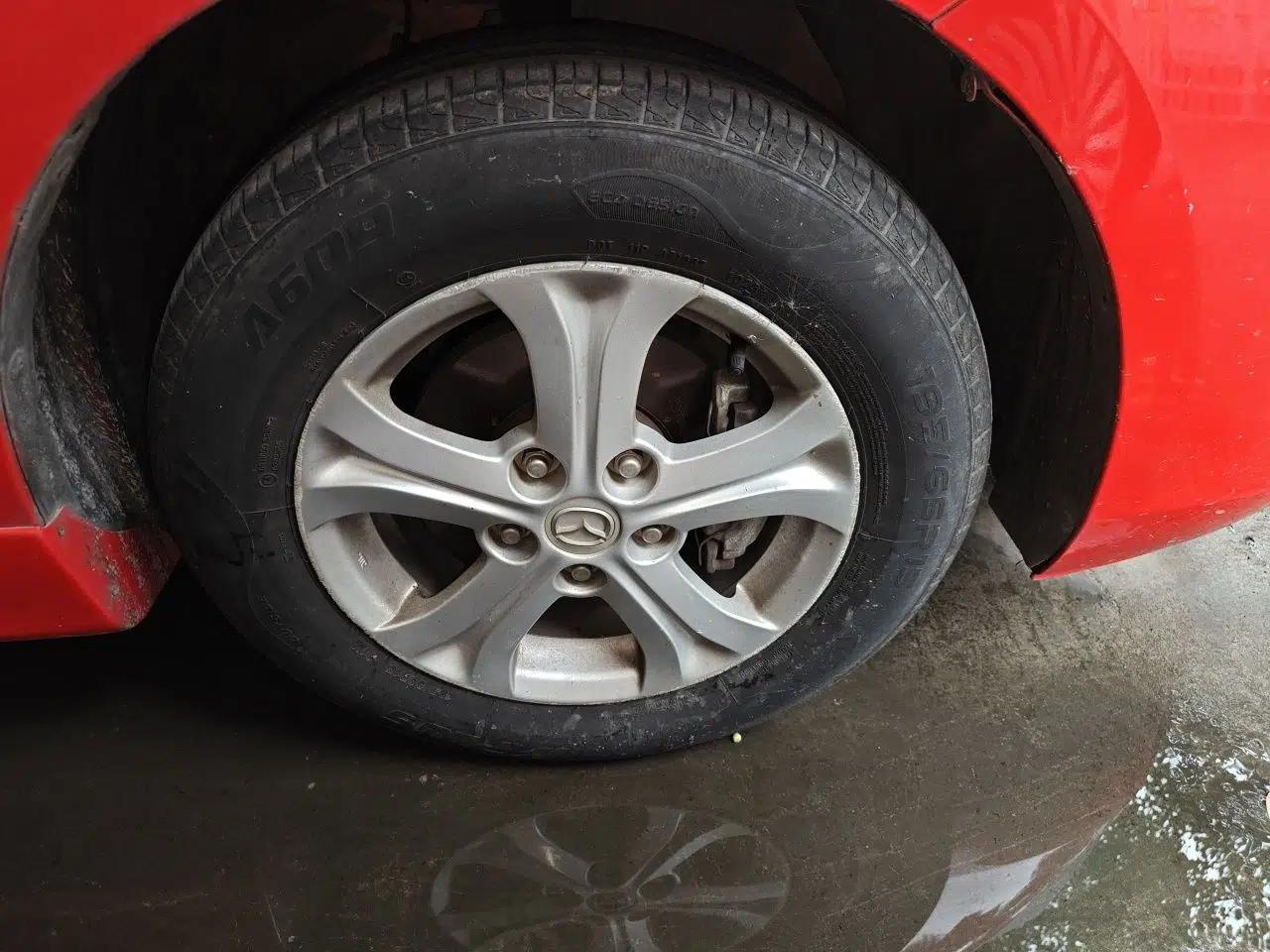 Mazda 3 2013 Hatchback 1.6L Automatic Elite Model — миниатюра 8