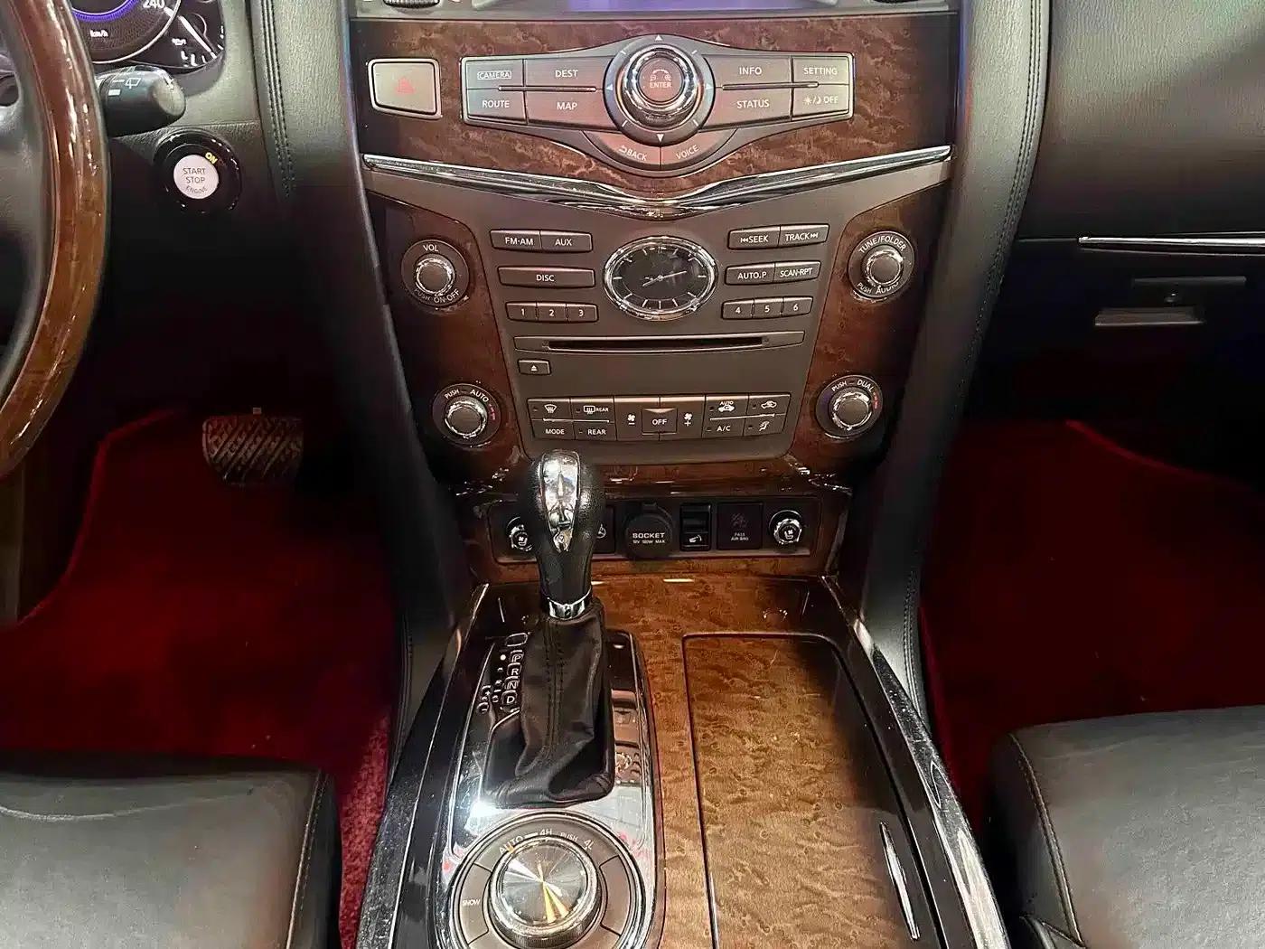 Infiniti QX80 2013 5.6L 4WD — миниатюра 11