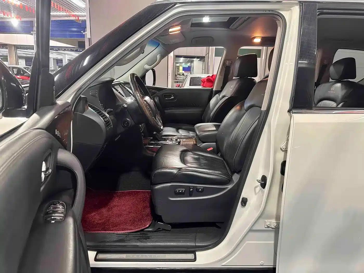 Infiniti QX80 2013 5.6L 4WD — миниатюра 5