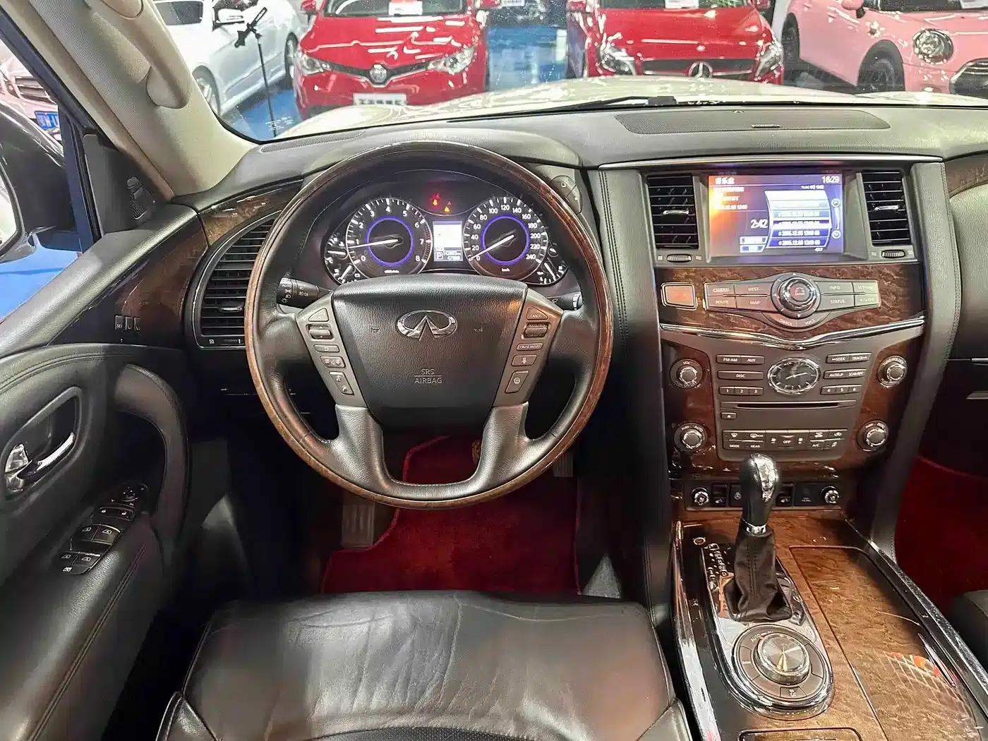 Infiniti QX80 2013 5.6L 4WD — миниатюра 10