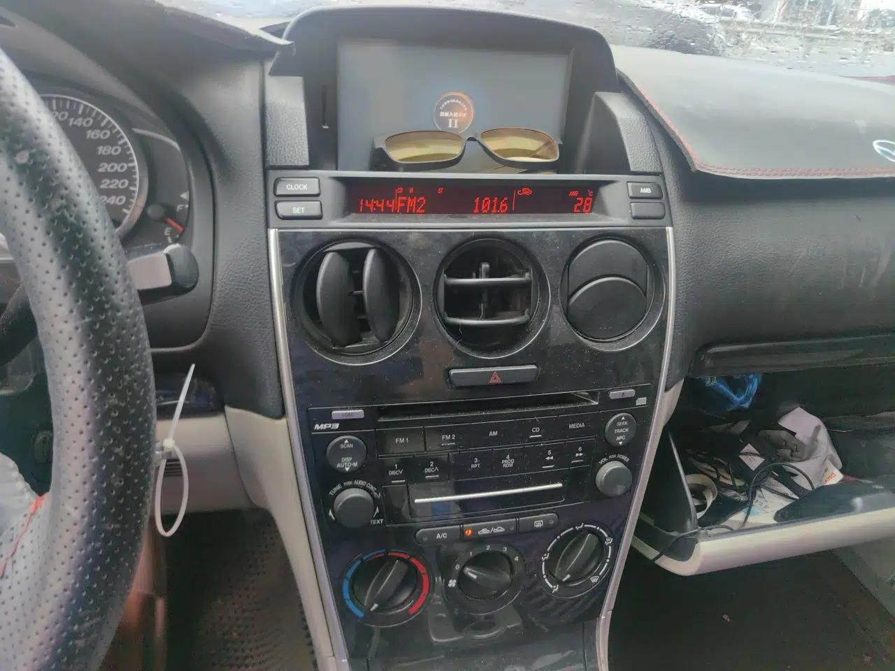 Mazda 6 2011 2.0L Automatic Fashion Edition — миниатюра 13