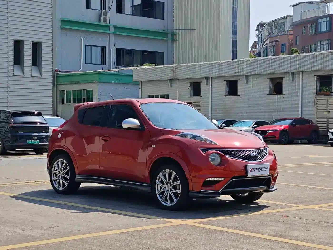 Infiniti ESQ 2014 1.6L Sporty Edition — миниатюра 3
