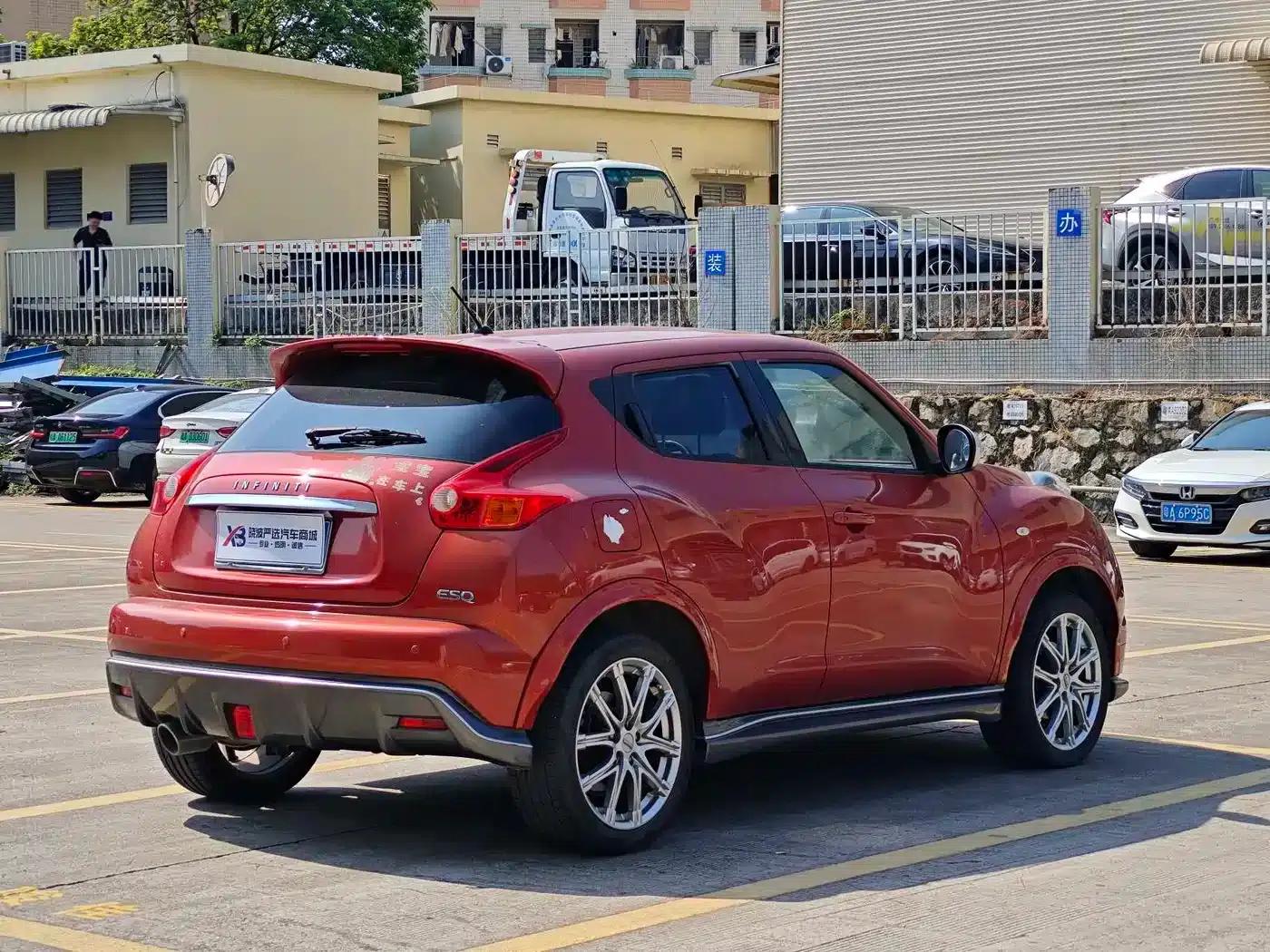 Infiniti ESQ 2014 1.6L Sporty Edition — миниатюра 4