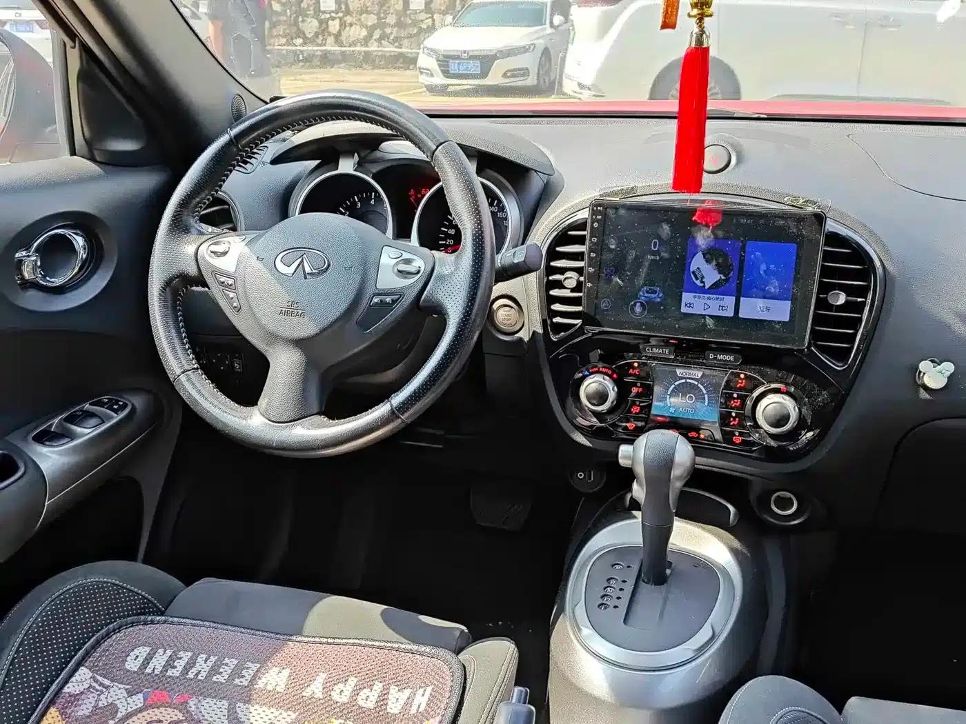 Infiniti ESQ 2014 1.6L Sporty Edition — миниатюра 8