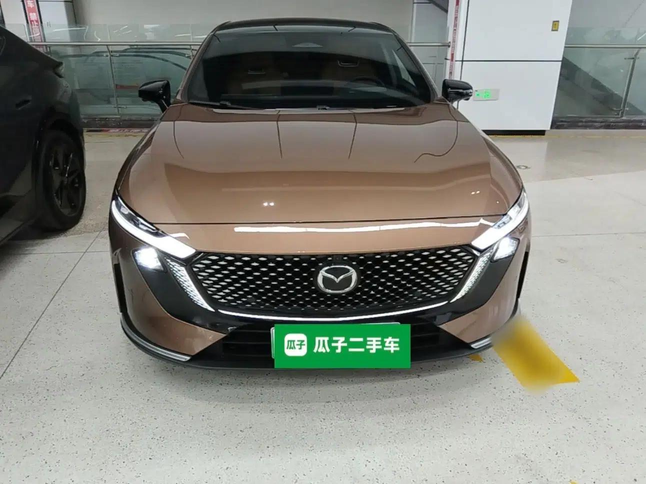Mazda EZ-6 2024 Range-Extended 200 Luxury Edition — миниатюра 2